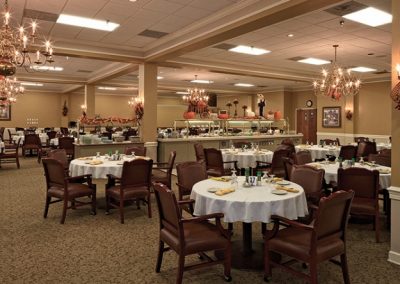 Dining Room of The Estates at Carpenters in Lakeland, Florida.